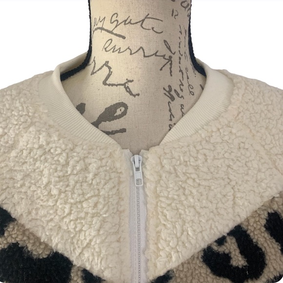 NEW Faux Sherpa Full Zip Chevron Colorblock Leopard Stripe Crew Neck Jacket S - Picture 3 of 8